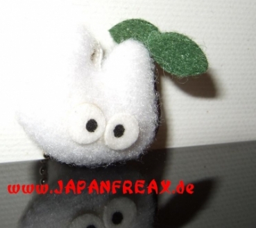 Totoro Keychain white